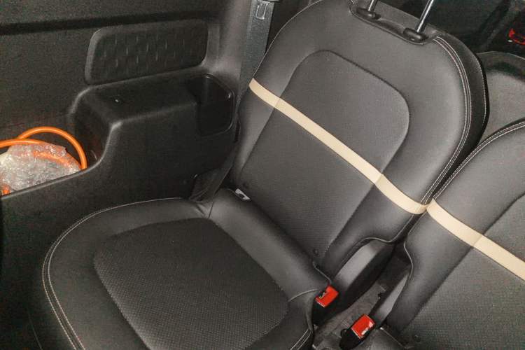 Used Baojun KiWi EV 2022 Artist Lite Edition Ternary Lithium Left Rear Seat