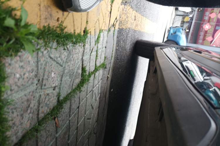 Used Baojun KiWi EV 2022 Artist Lite Edition Lithium Iron Phosphate Left Side Sill