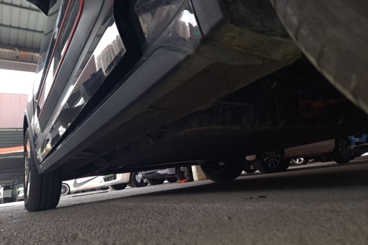 Used Baojun KiWi EV 2022 Designer Lite Edition Ternary Lithium Left Side Sill