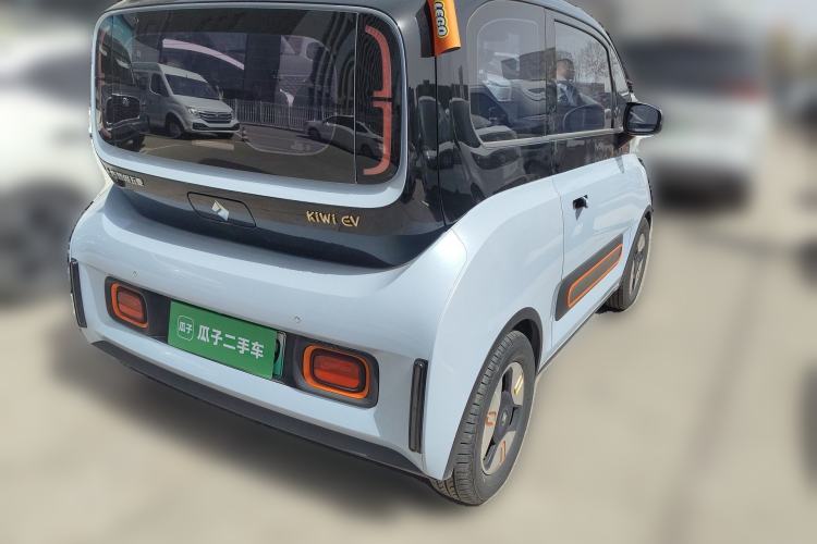 Used Baojun KiWi EV 2022 Artist Lite Edition Ternary Lithium Rear Right 45 Deg