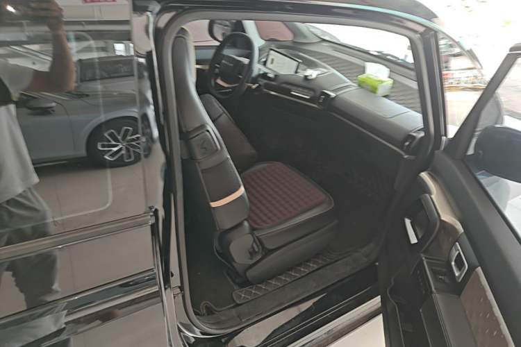 Used Baojun KiWi EV 2022 Designer Lite Edition Ternary Lithium Right Front Seat