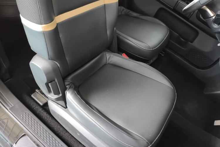 Used Baojun KiWi EV 2022 Designer Lite Edition Lithium Iron Phosphate Right Front Seat