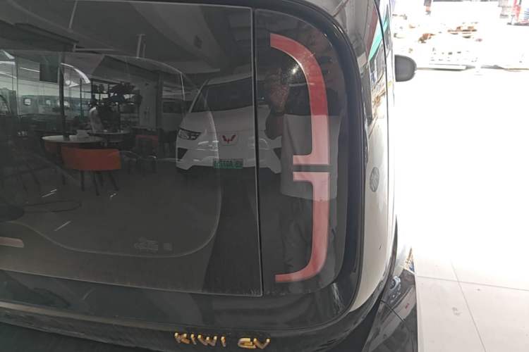Used Baojun KiWi EV 2022 Designer Lite Edition Ternary Lithium Right Rear Taillight