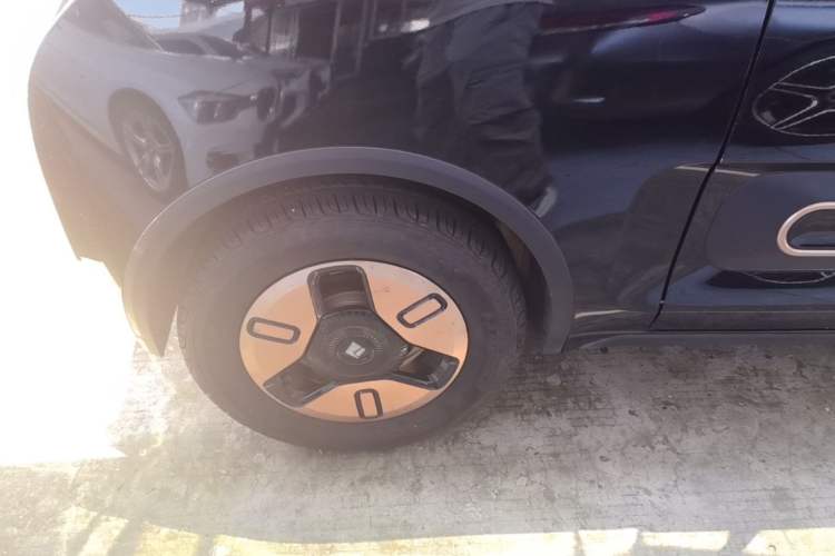 Used Baojun KiWi EV 2022 Artist Lite Edition Ternary Lithium Right Rear Wheel Hub