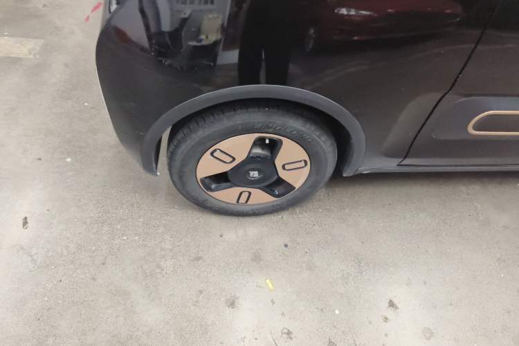 Used Baojun KiWi EV 2022 Artist Lite Edition Lithium Iron Phosphate Right Rear Wheel Hub
