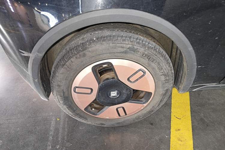 Used Baojun KiWi EV 2022 Artist Lite Edition Lithium Iron Phosphate Right Rear Wheel Hub