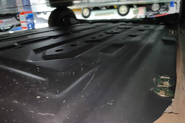 Used Baojun KiWi EV 2022 Artist Lite Edition Ternary Lithium Right Side Sill