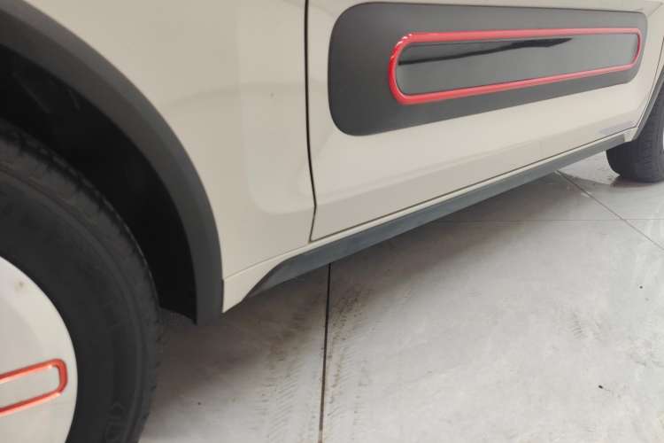 Used Baojun KiWi EV 2022 Artist Lite Edition Ternary Lithium Right Side Sill
