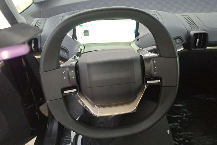Used Baojun KiWi EV 2022 Artist Lite Edition Lithium Iron Phosphate Steering Wheel