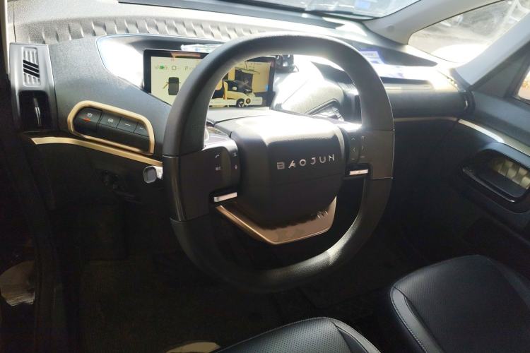 Used Baojun KiWi EV 2022 Artist Lite Edition Lithium Iron Phosphate Steering Wheel