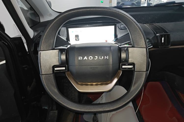 Used Baojun KiWi EV 2022 Artist Lite Edition Lithium Iron Phosphate Steering Wheel