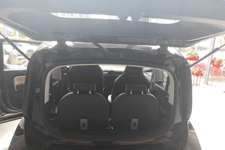 Used Baojun KiWi EV 2022 Artist Lite Edition Ternary Lithium Trunk