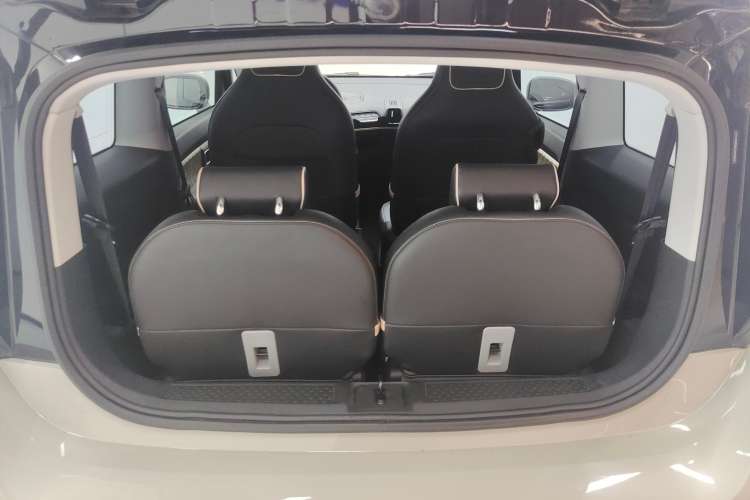 Used Baojun KiWi EV 2022 Artist Lite Edition Ternary Lithium Trunk