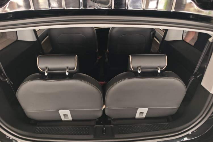 Used Baojun KiWi EV 2022 Designer Lite Edition Ternary Lithium Trunk