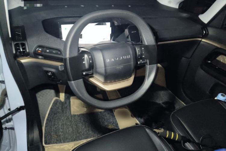 Used Baojun KiWi EV 2022 Artist Lite Edition Ternary Lithium Center Console