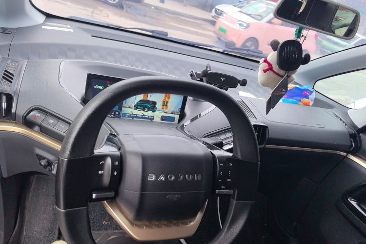 Used Baojun KiWi EV 2022 Artist Lite Edition Lithium Iron Phosphate Center Console