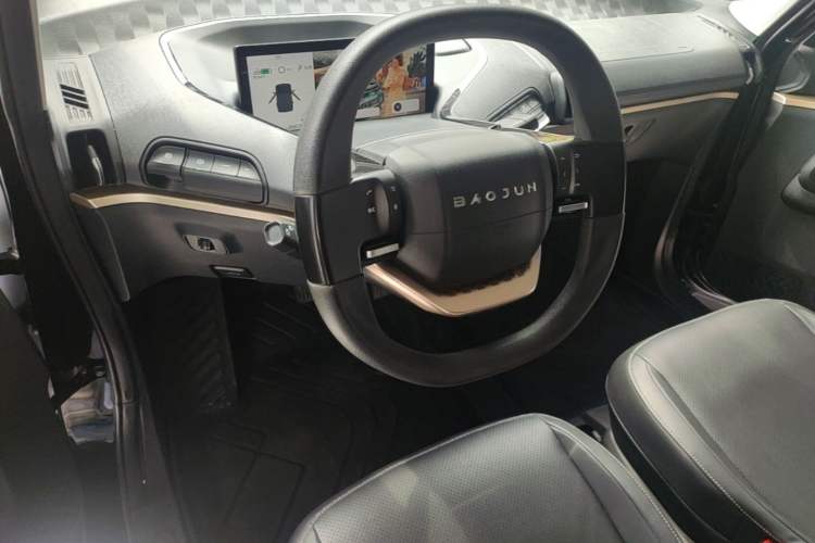 Used Baojun KiWi EV 2022 Designer Lite Edition Ternary Lithium Center Console