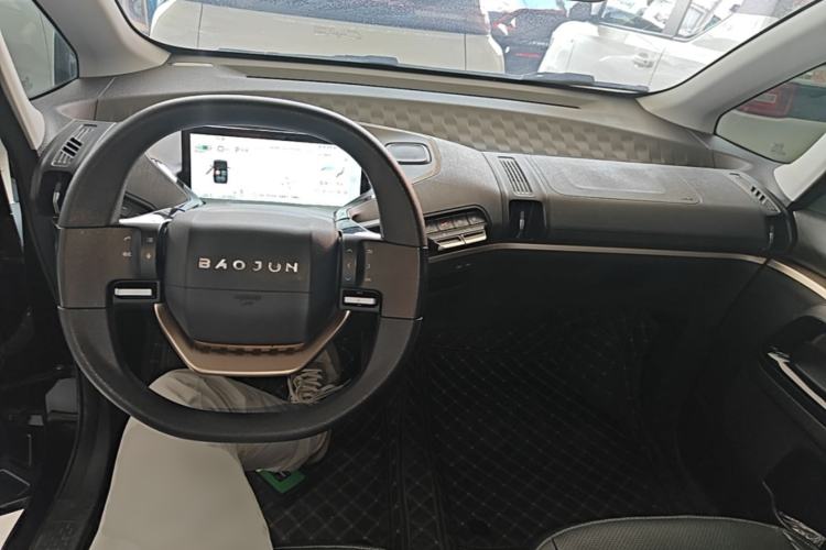 Used Baojun KiWi EV 2022 Artist Lite Edition Lithium Iron Phosphate Center Console