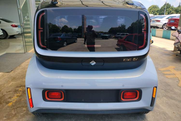Used Baojun KiWi EV 2022 Designer Lite Edition Ternary Lithium Exterior 4