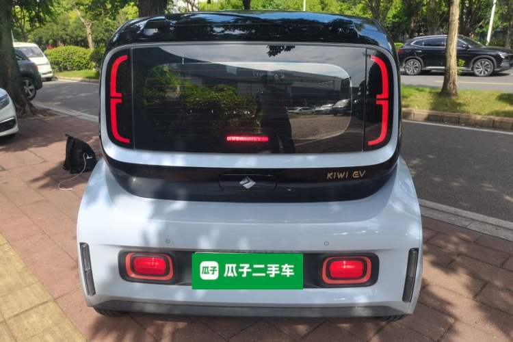 Used Baojun KiWi EV 2022 Artist Lite Edition Ternary Lithium Exterior 4