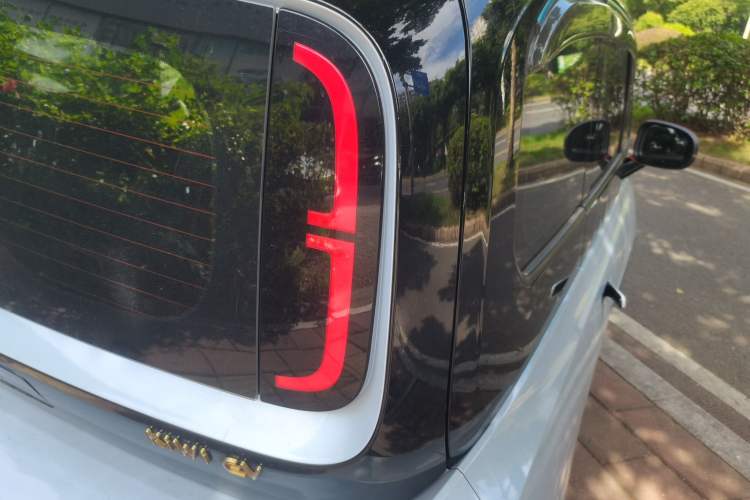 Used Baojun KiWi EV 2022 Artist Lite Edition Ternary Lithium Exterior 6