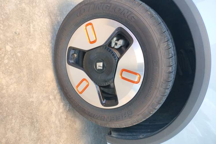 Used Baojun KiWi EV 2022 Designer Lite Edition Ternary Lithium Exterior 8