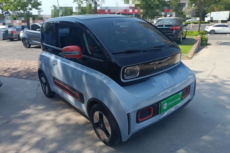 Used Baojun KiWi EV 2022 Artist Lite Edition Ternary Lithium Front Right 45 Deg