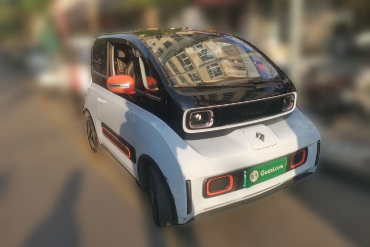 Used Baojun KiWi EV 2022 Artist Lite Edition Ternary Lithium Front Right 45 Deg