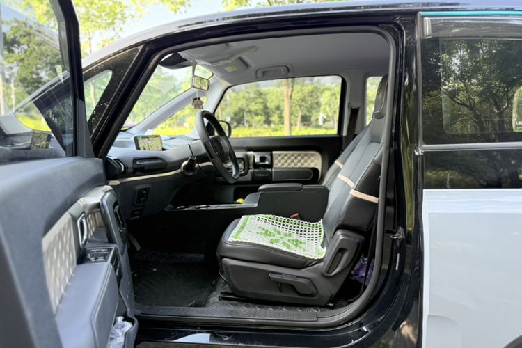 Used Baojun KiWi EV 2022 Artist Lite Edition Ternary Lithium Interior 9