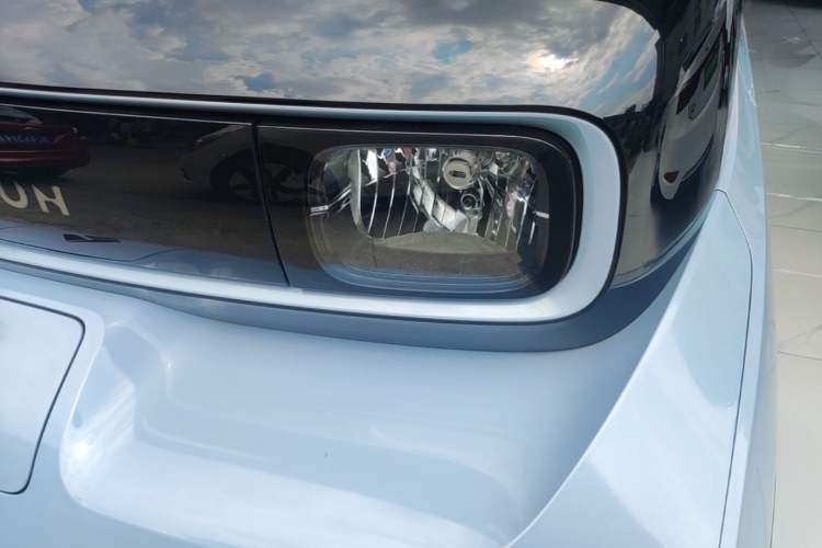 Used Baojun KiWi EV 2022 Designer Lite Edition Ternary Lithium Left Front Headlight