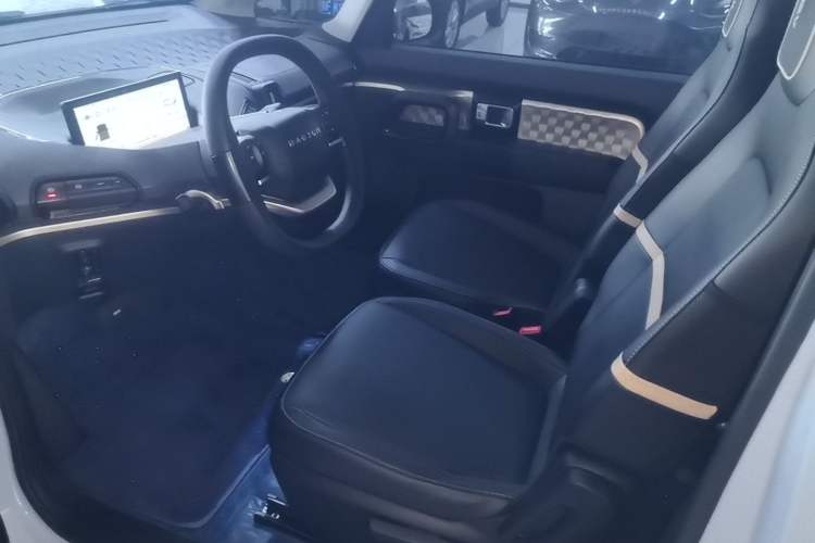 Used Baojun KiWi EV 2022 Artist Lite Edition Ternary Lithium Left Front Seat