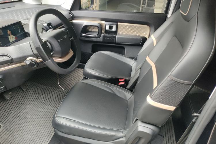 Used Baojun KiWi EV 2022 Designer Lite Edition Lithium Iron Phosphate Left Front Seat