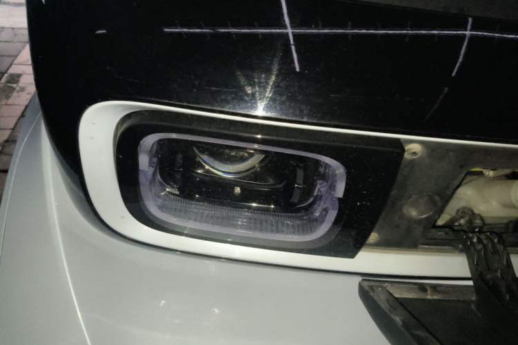 Used Baojun KiWi EV 2022 Artist Lite Edition Ternary Lithium Right Front Headlight