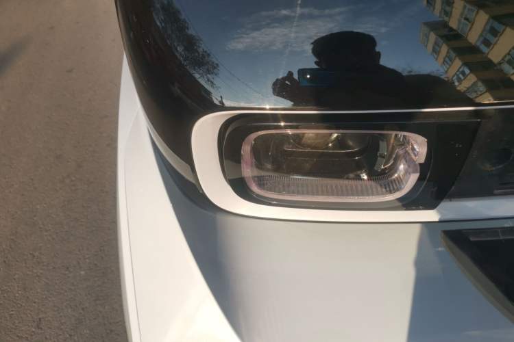 Used Baojun KiWi EV 2022 Artist Lite Edition Ternary Lithium Right Front Headlight
