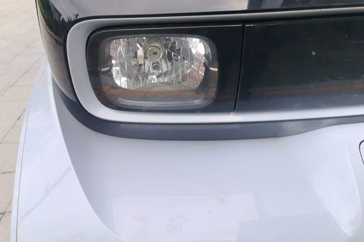 Used Baojun KiWi EV 2022 Designer Lite Edition Ternary Lithium Right Front Headlight
