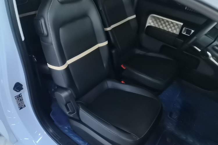 Used Baojun KiWi EV 2022 Artist Lite Edition Ternary Lithium Right Front Seat
