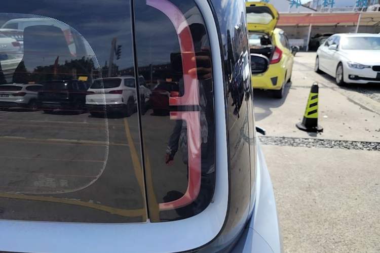 Used Baojun KiWi EV 2022 Designer Lite Edition Ternary Lithium Right Rear Taillight