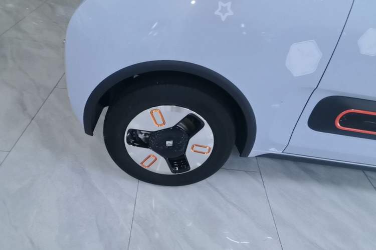 Used Baojun KiWi EV 2022 Artist Lite Edition Ternary Lithium Right Rear Wheel Hub