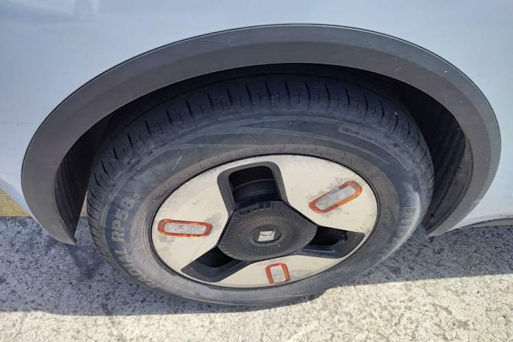 Used Baojun KiWi EV 2022 Designer Lite Edition Ternary Lithium Right Rear Wheel Hub