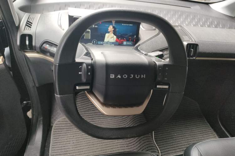 Used Baojun KiWi EV 2022 Designer Lite Edition Lithium Iron Phosphate Steering Wheel