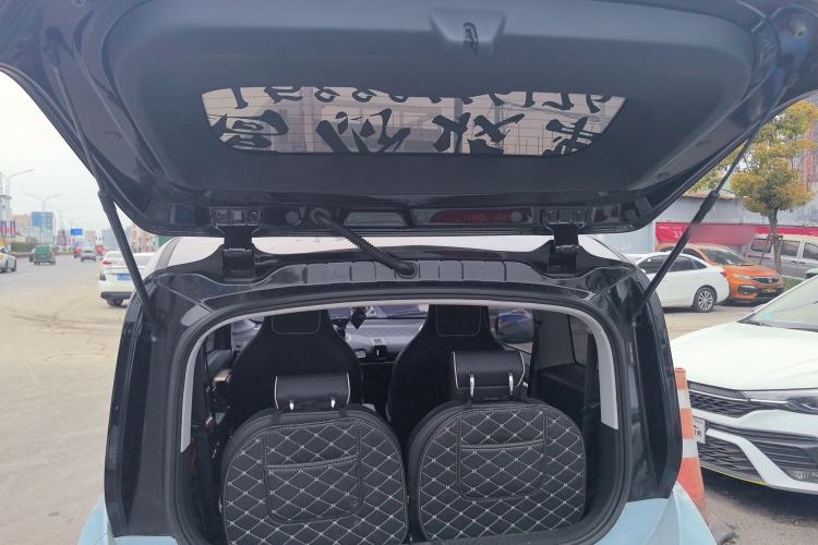 Used Baojun KiWi EV 2022 Artist Lite Edition Lithium Iron Phosphate Trunk