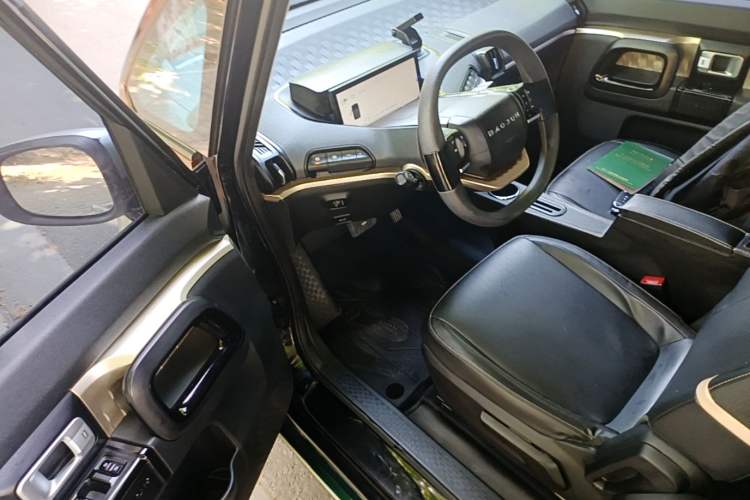 Used Baojun KiWi EV 2022 Artist Lite Edition Lithium Iron Phosphate Driver Seat