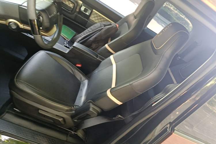 Used Baojun KiWi EV 2022 Artist Lite Edition Lithium Iron Phosphate Left Front Seat