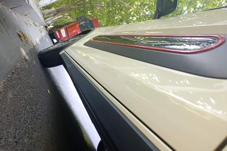 Used Baojun KiWi EV 2022 Artist Lite Edition Lithium Iron Phosphate Left Side Sill