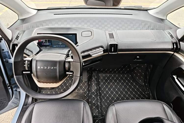 Used Baojun KiWi EV 2022 Artist Lite Edition Ternary Lithium Center Console