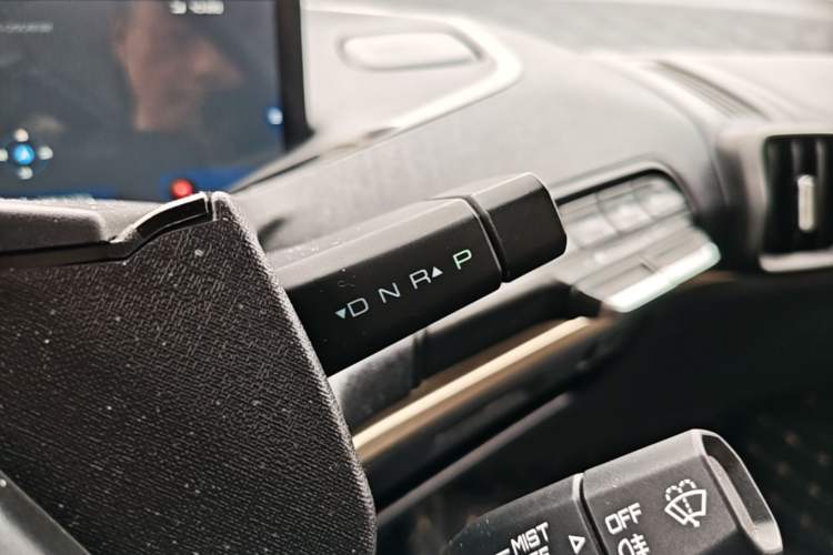 Used Baojun KiWi EV 2022 Artist Lite Edition Ternary Lithium Gear Lever