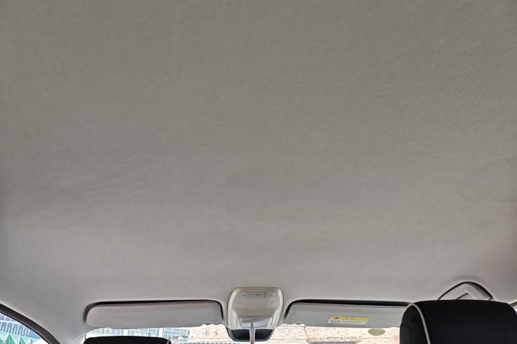 Used Baojun KiWi EV 2022 Artist Lite Edition Ternary Lithium Headliner
