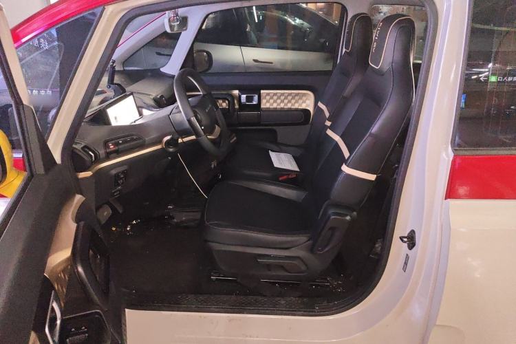 Used Baojun KiWi EV 2022 Artist Lite Edition Ternary Lithium Left Front Seat