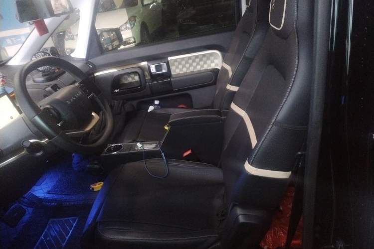 Used Baojun KiWi EV 2022 Designer Lite Edition Lithium Iron Phosphate Left Front Seat