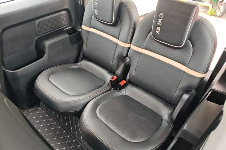 Used Baojun KiWi EV 2022 Artist Lite Edition Ternary Lithium Left Rear Seat